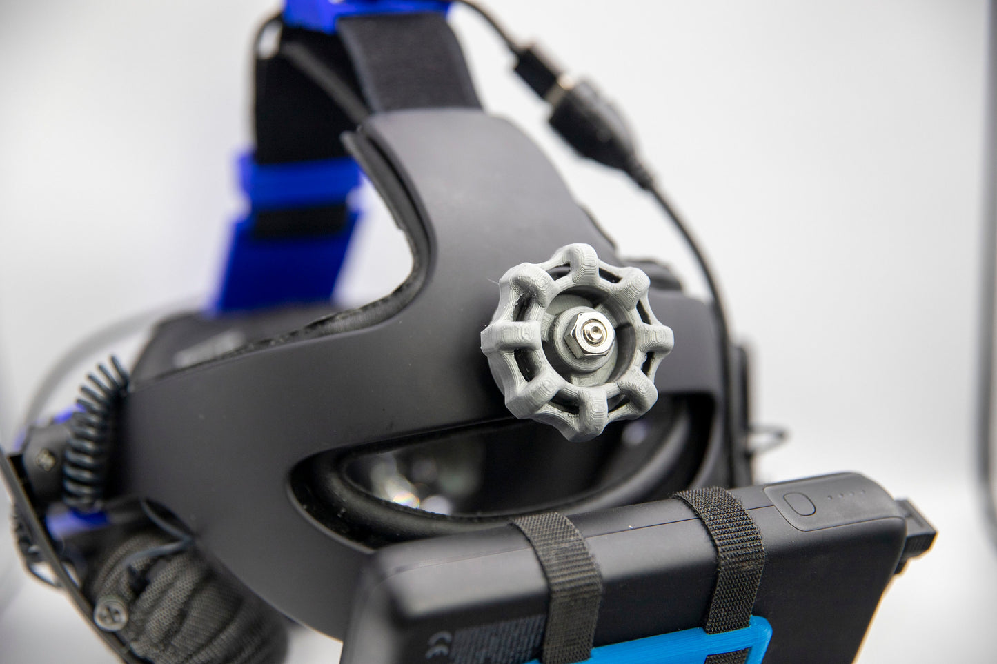 HTC Vive Deluxe Audio Strap Valve knobs with REAL metal bolts - Large and Small available - Includes a 6-month warranty!