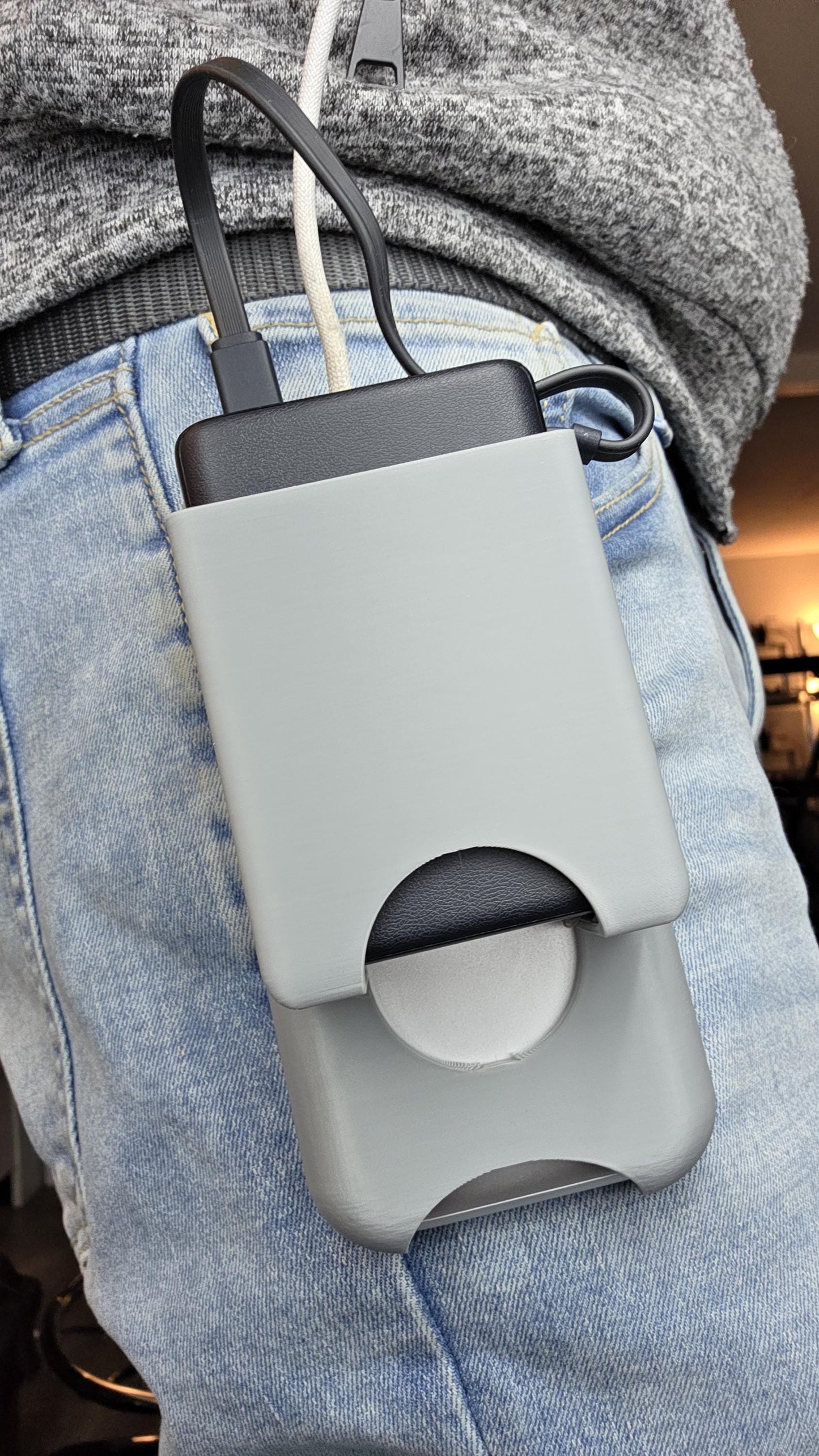 Battery holster/clip for Apple Vision Pro, BoboVR PD100 & Baseus Picogo mount options!